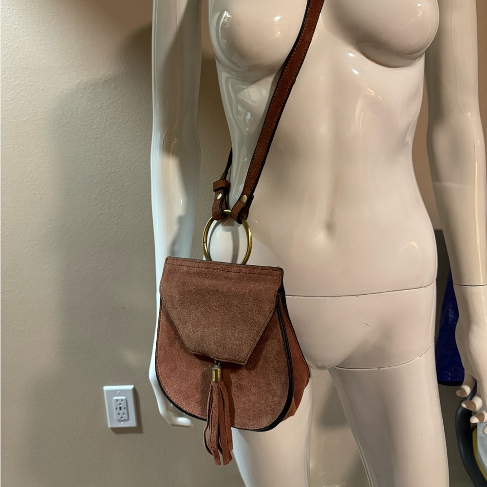 Street level suede bag with tassel